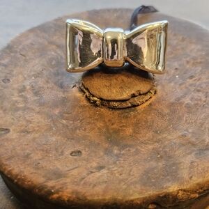 NWT Silver Bow Ring